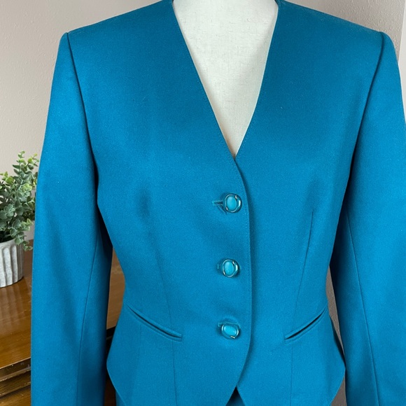 Vintage teal Pendleton suit in stellar condition - Picture 2 of 10
